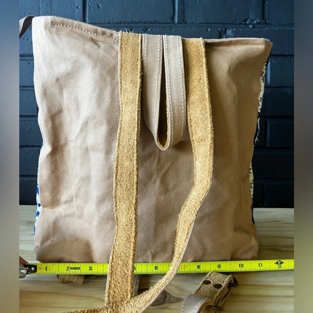 Aztec Backpack - Picture 8 of 8